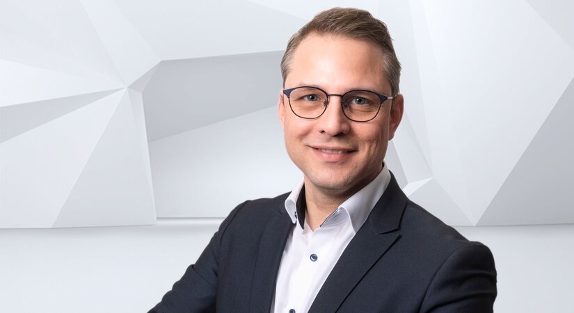 Jörg Stech übernimmt die Leitung des Bereichs Spritzgießtechnik EMEA/Global IMM Technologie bei KraussMaffei