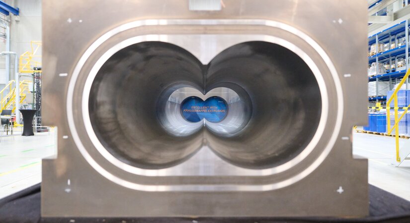 KraussMaffei Extrusion auf der K 2025:  Zukunftsweisende Lösungen, die  begeistern – mit Knowhow, Herzblut und konsequentem Kundenfokus 