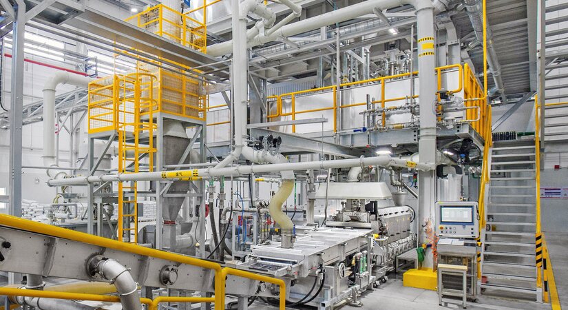 KraussMaffei implements successful compounding project for Lanxess China 