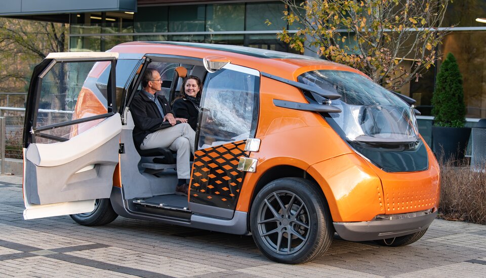 Future mobility: The driverless concept vehicle from Clemson University with focus on sustainability will be shown at the KraussMaffei booth.